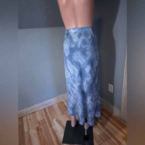 Madewell Cloud Midi Skirt Blue Tie-Dye Print Pull-On Size 6 NWT - Picture 4 of 4